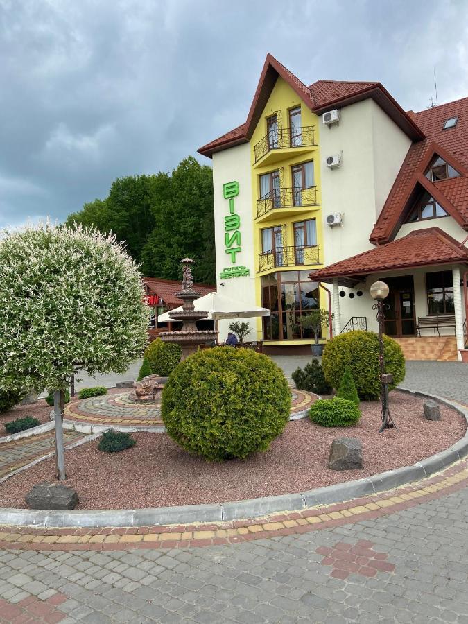 Hotel Restaurant Vizit Truskawez Exterior foto
