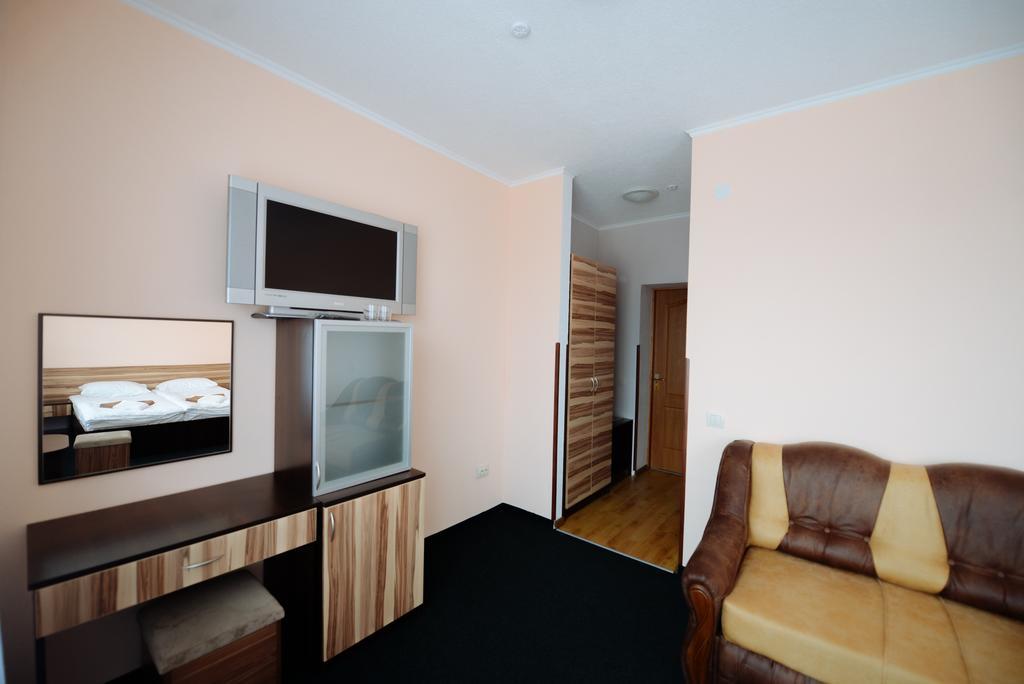 Hotel Restaurant Vizit Truskawez Zimmer foto