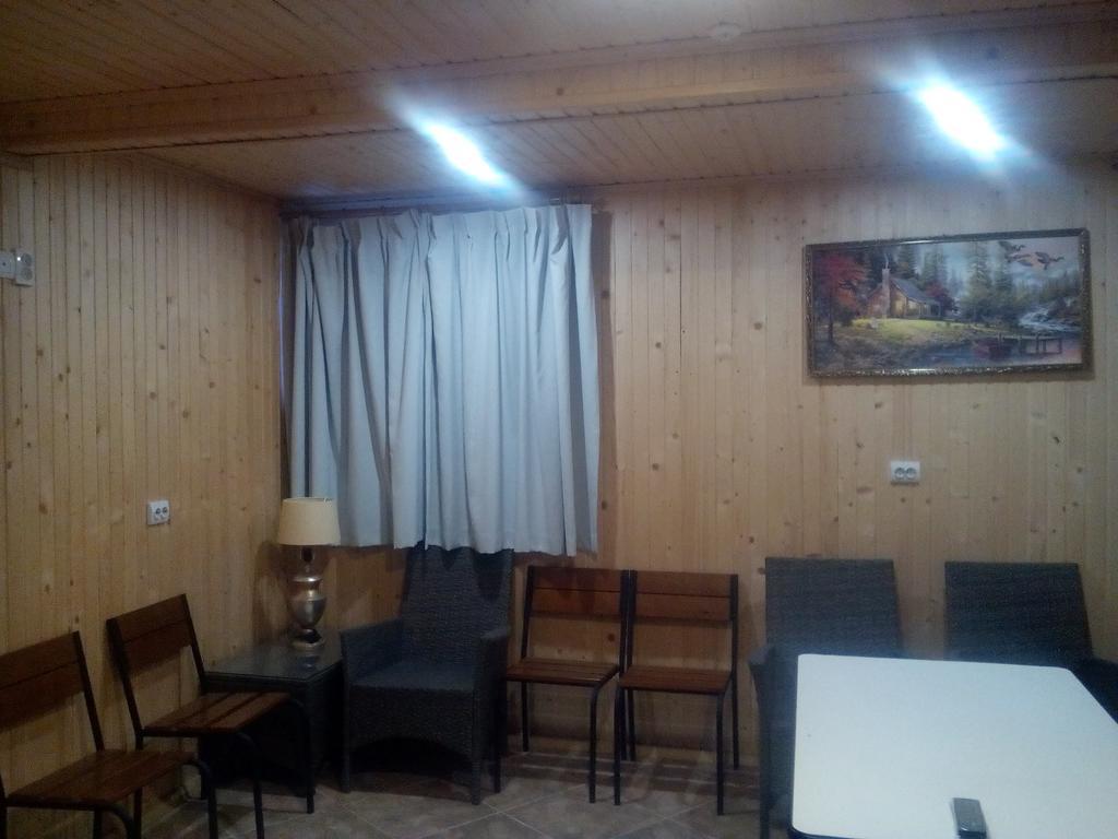 Hotel Restaurant Vizit Truskawez Exterior foto