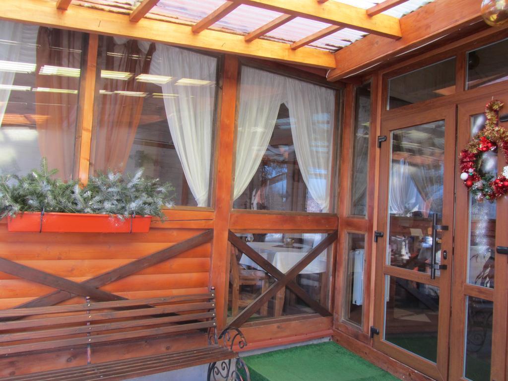 Hotel Restaurant Vizit Truskawez Exterior foto